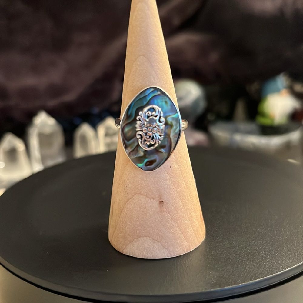 Abalone Shell Solitaire Ring in Sterling Silver and Detail Sz 9